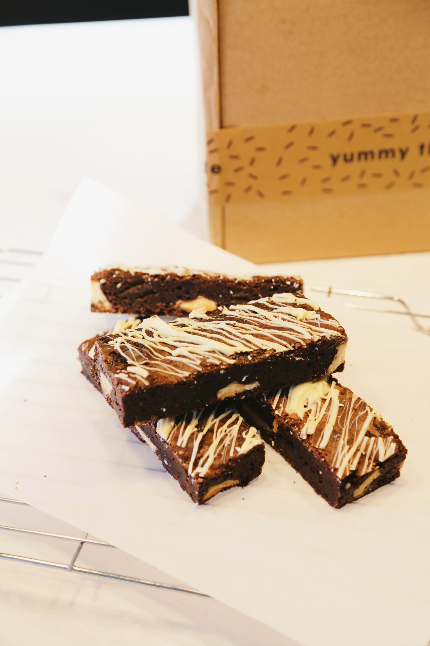 4 Piece Brownie Box